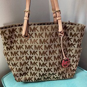 Micheal Kors Brown Tote